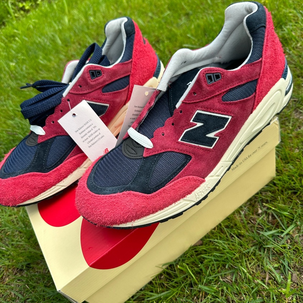 990AD2